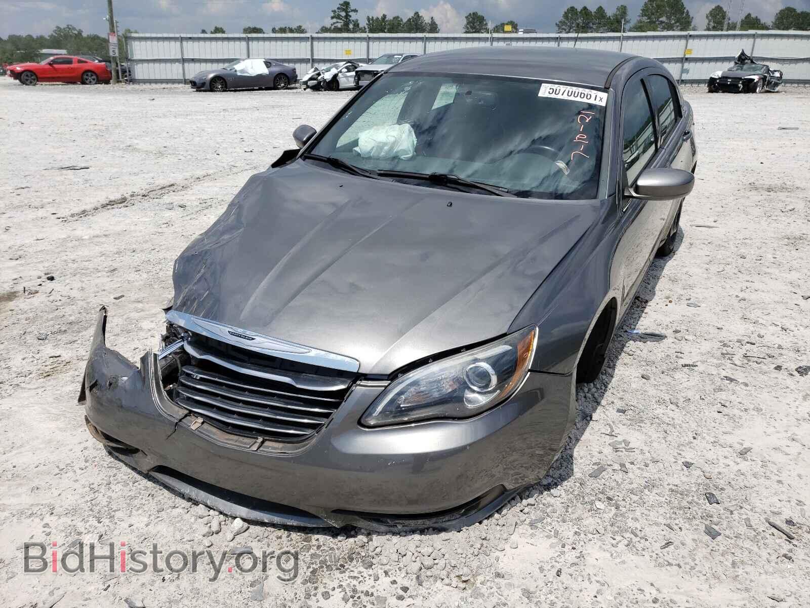 2012 CHRYSLER 200 - VIN: 1C3CCBHG8CN159443 - Фото 2