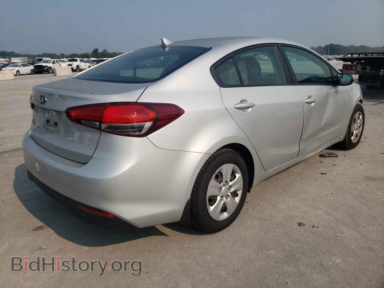 2017 KIA FORTE - VIN: 3KPFK4A79HE063236 - Фото 4