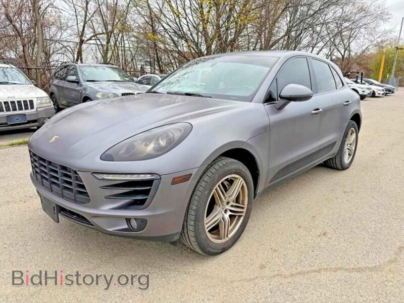 2016 Porsche MACAN (VIN WP1AB2A57GLB45029) — photo 2 of 13