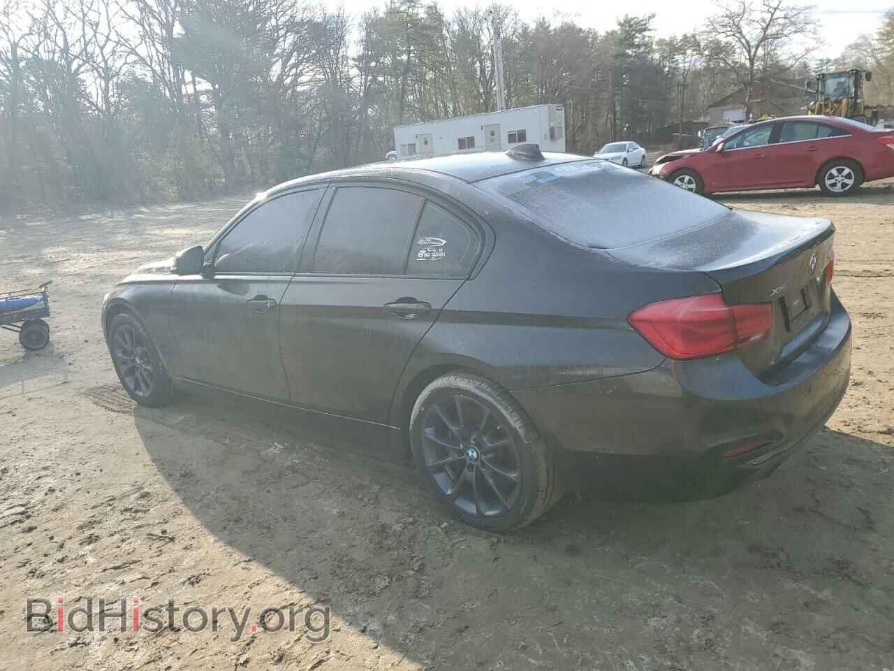 2017 BMW 3 SERIES - VIN: WBA8B7C57HK858155 - Фото 2