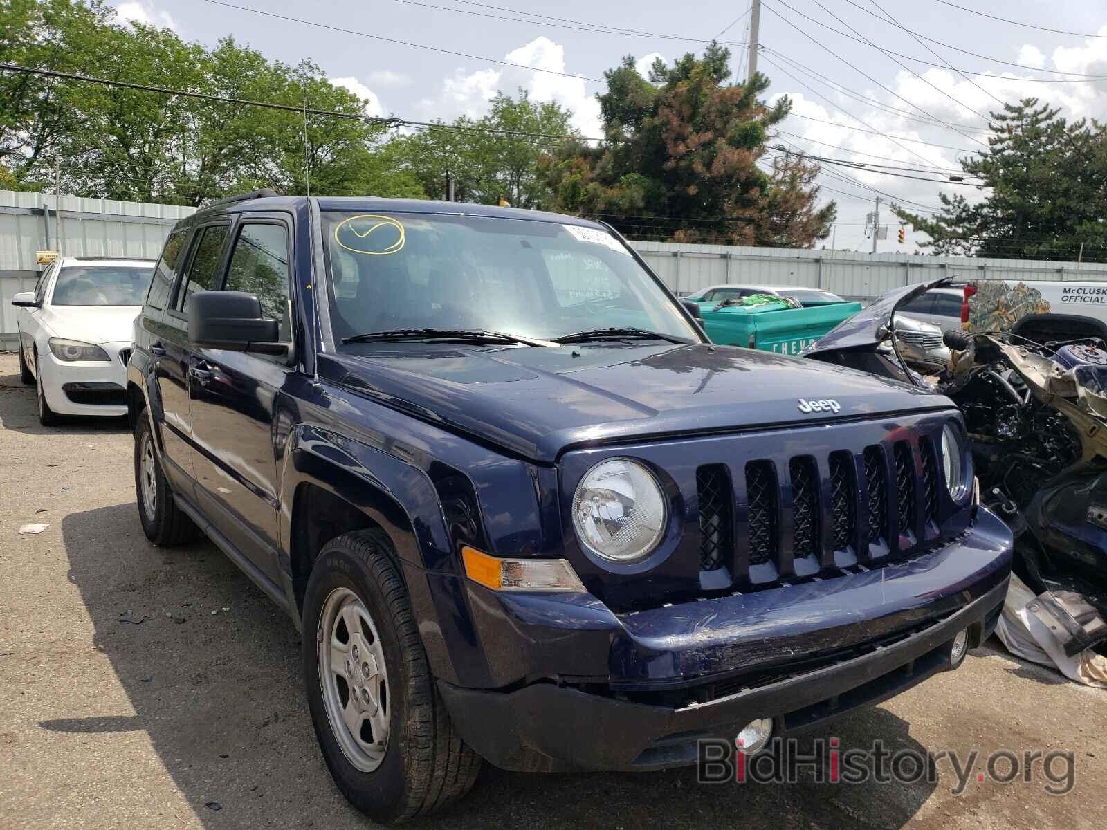 Фотография 1C4NJPBAXFD313074 - JEEP PATRIOT 2015