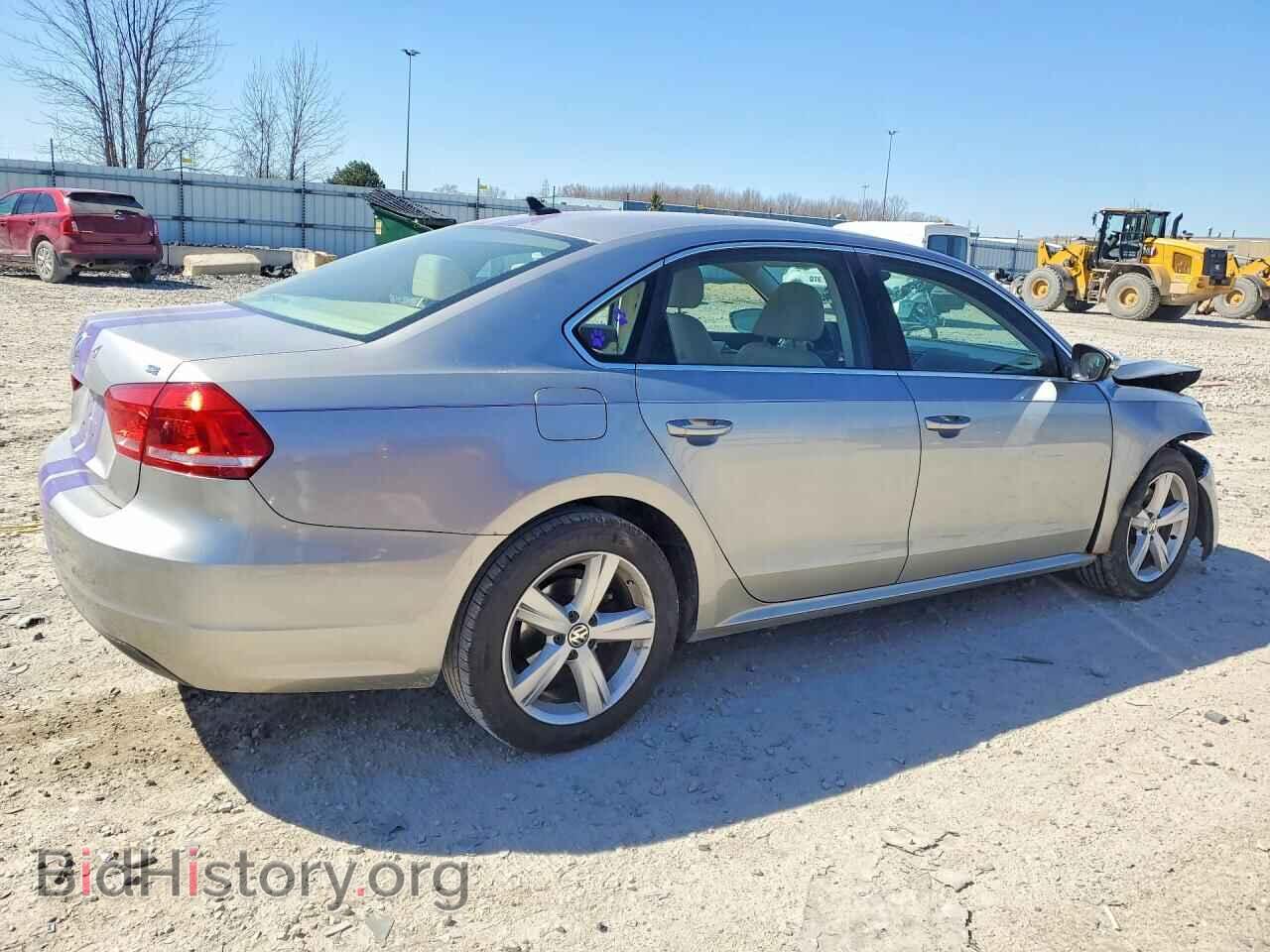 2012 VOLKSWAGEN PASSAT - VIN: 1VWBH7A30CC035849 - Photo 3