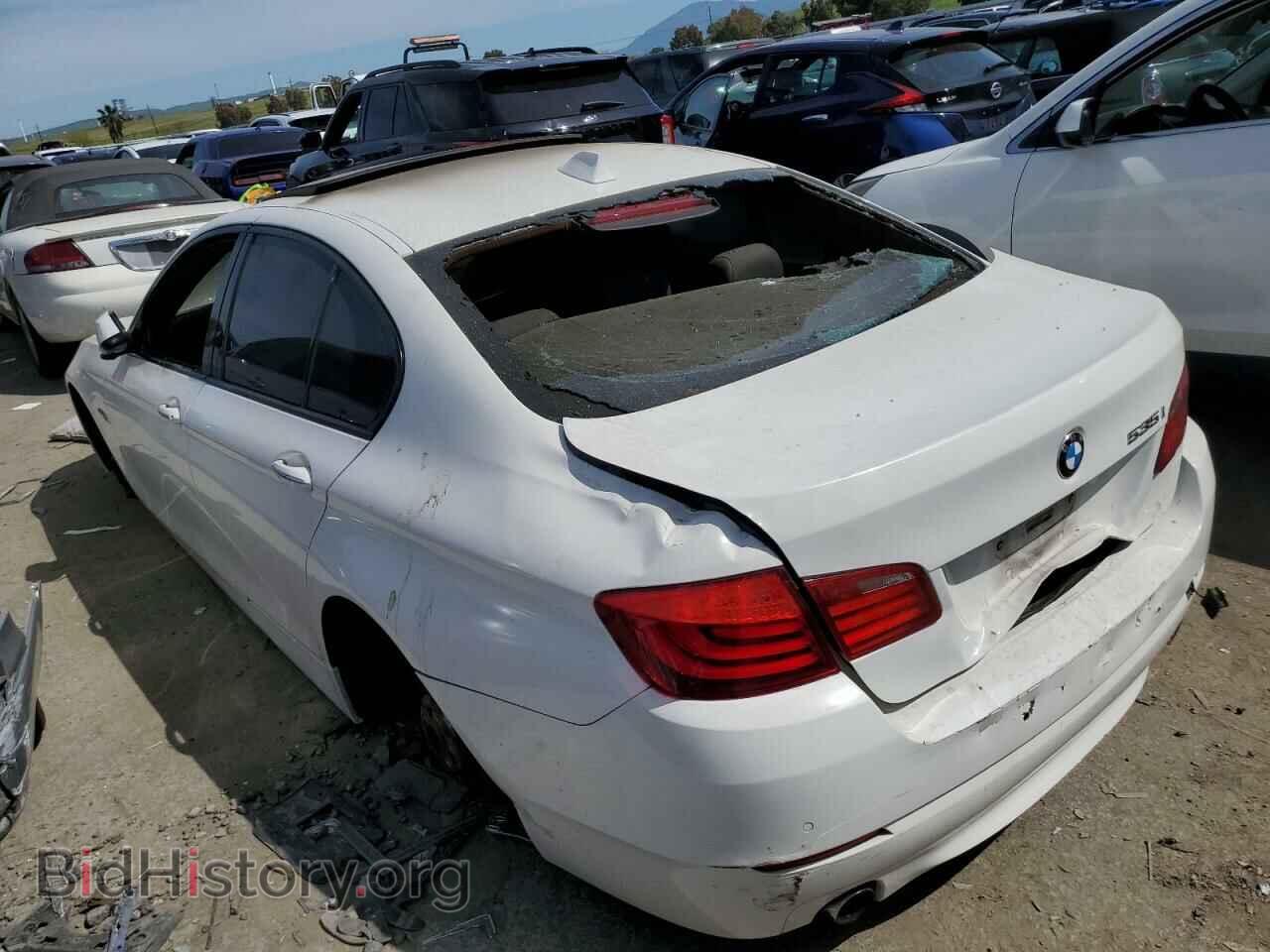 2011 BMW 5 SERIES - VIN: WBAFR7C53BC266143 - Фото 2