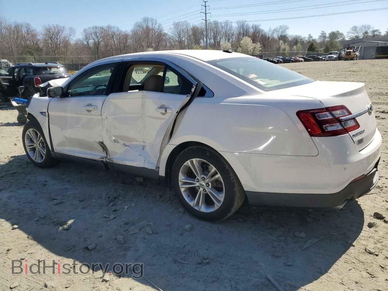 2013 FORD TAURUS - VIN: 1FAHP2E82DG166953 - Фото 2