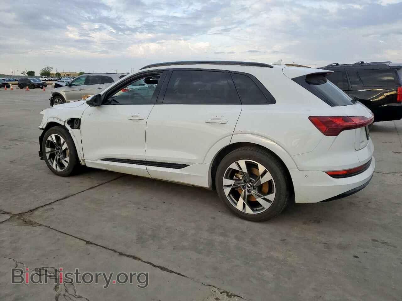 2021 AUDI E-TRON - VIN: WA1AAAGE7MB023949 - Photo 2