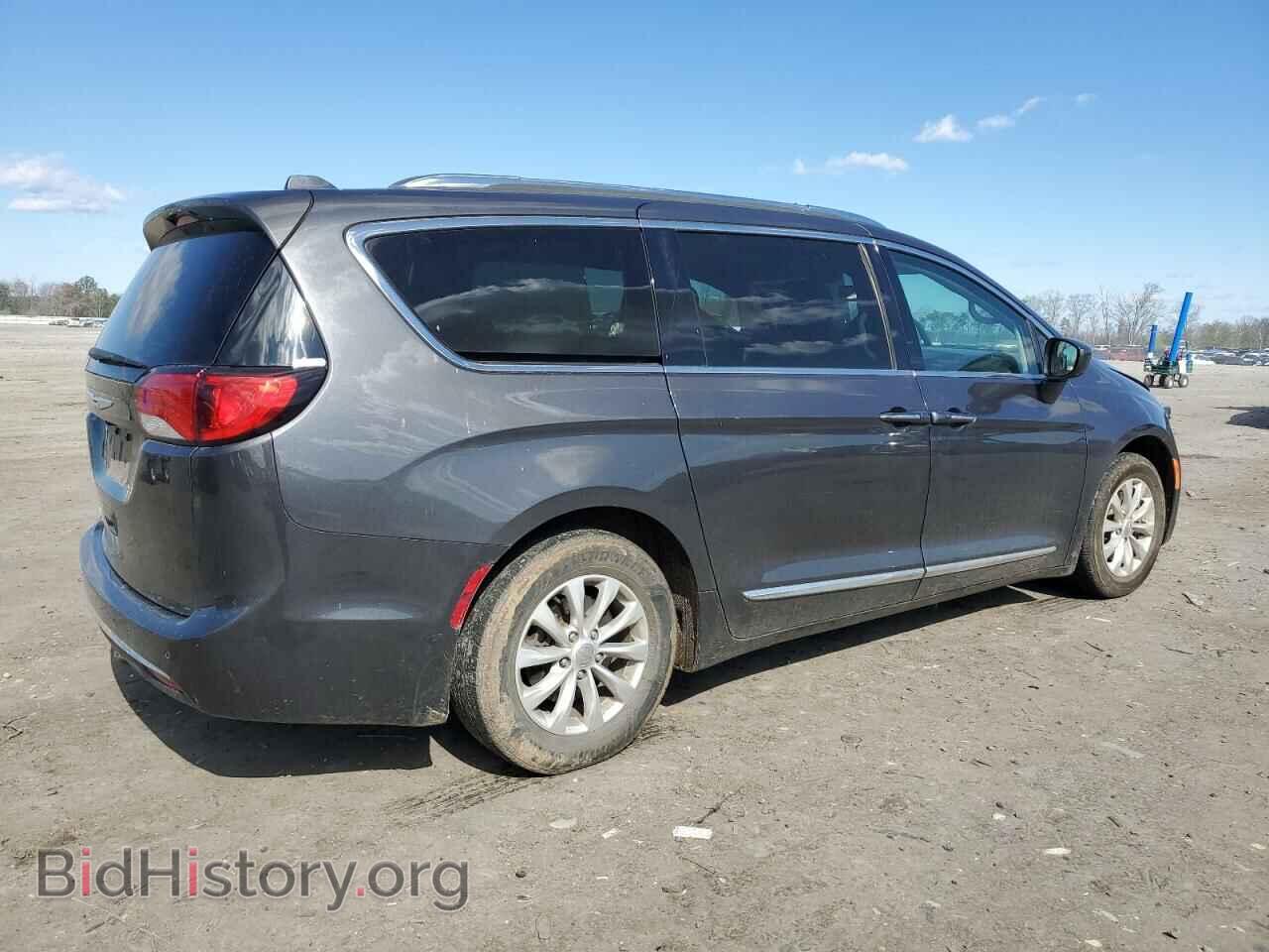 2018 CHRYSLER PACIFICA - VIN: 2C4RC1BGXJR142653 - Фото 3