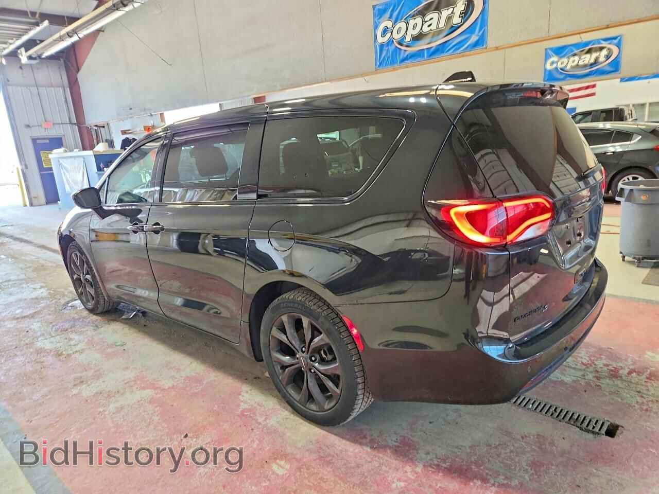 2019 CHRYSLER PACIFICA - VIN: 2C4RC1FG1KR567433 - Фото 2