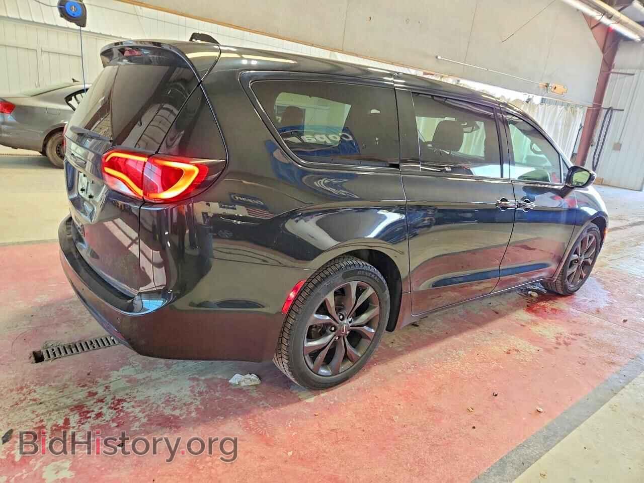 2019 CHRYSLER PACIFICA - VIN: 2C4RC1FG1KR567433 - Фото 3
