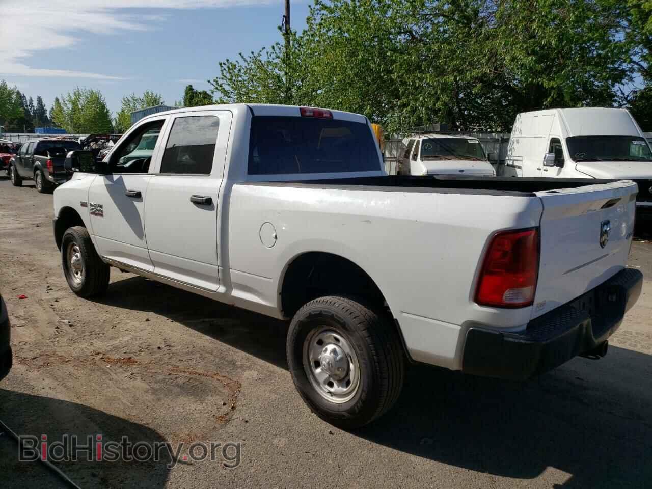 2014 RAM All Models - VIN: 3C6TR5CT3EG208471 - Фото 2
