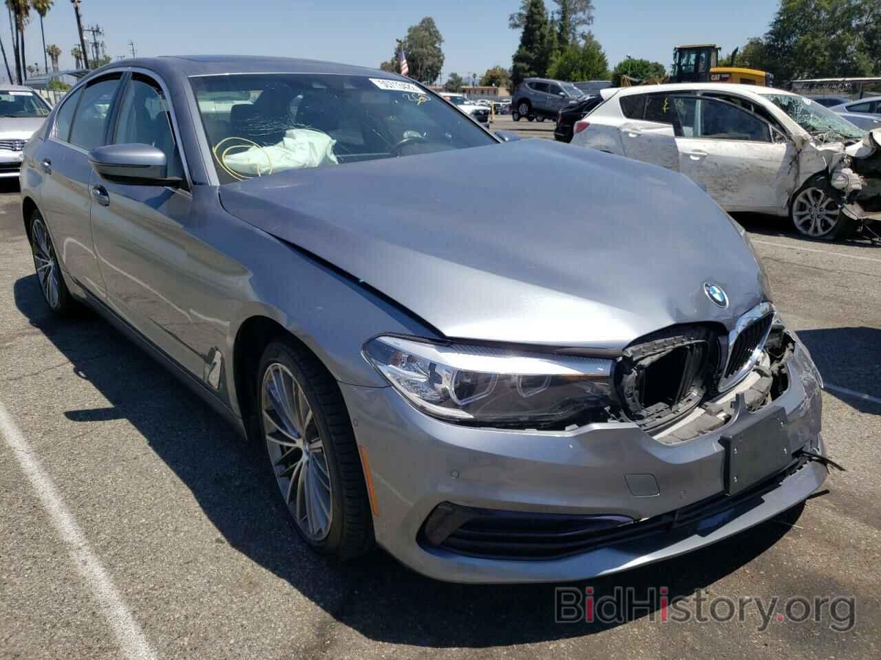 Photo WBAJA5C59KWW49654 - BMW 5 SERIES 2019