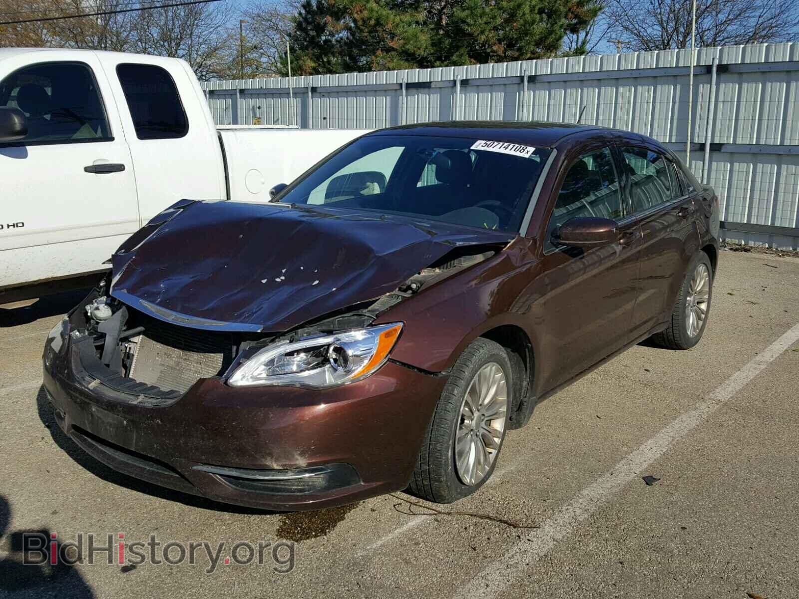 2012 CHRYSLER 200 - VIN: 1C3CCBAB9CN274132 - Фото 2