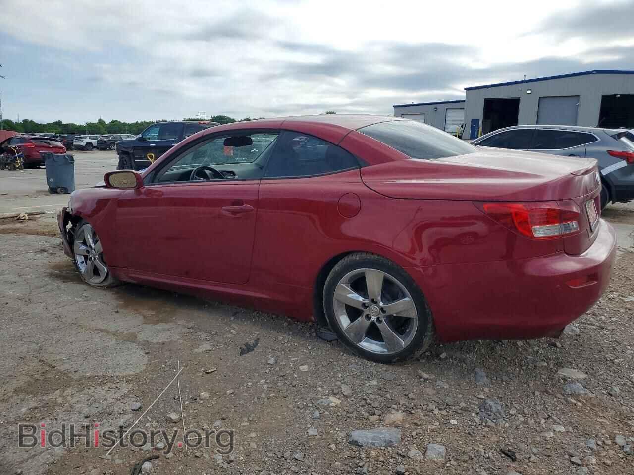 2011 LEXUS IS - VIN: JTHFE2C25B2506837 - Photo 2