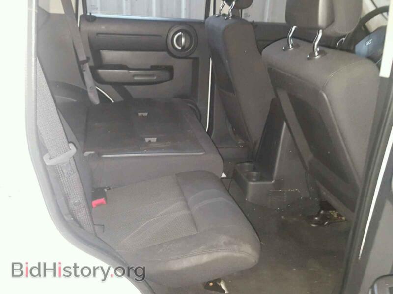 2011 Dodge NITRO (VIN 1D4PT2GK4BW590134) — photo 6 of 10