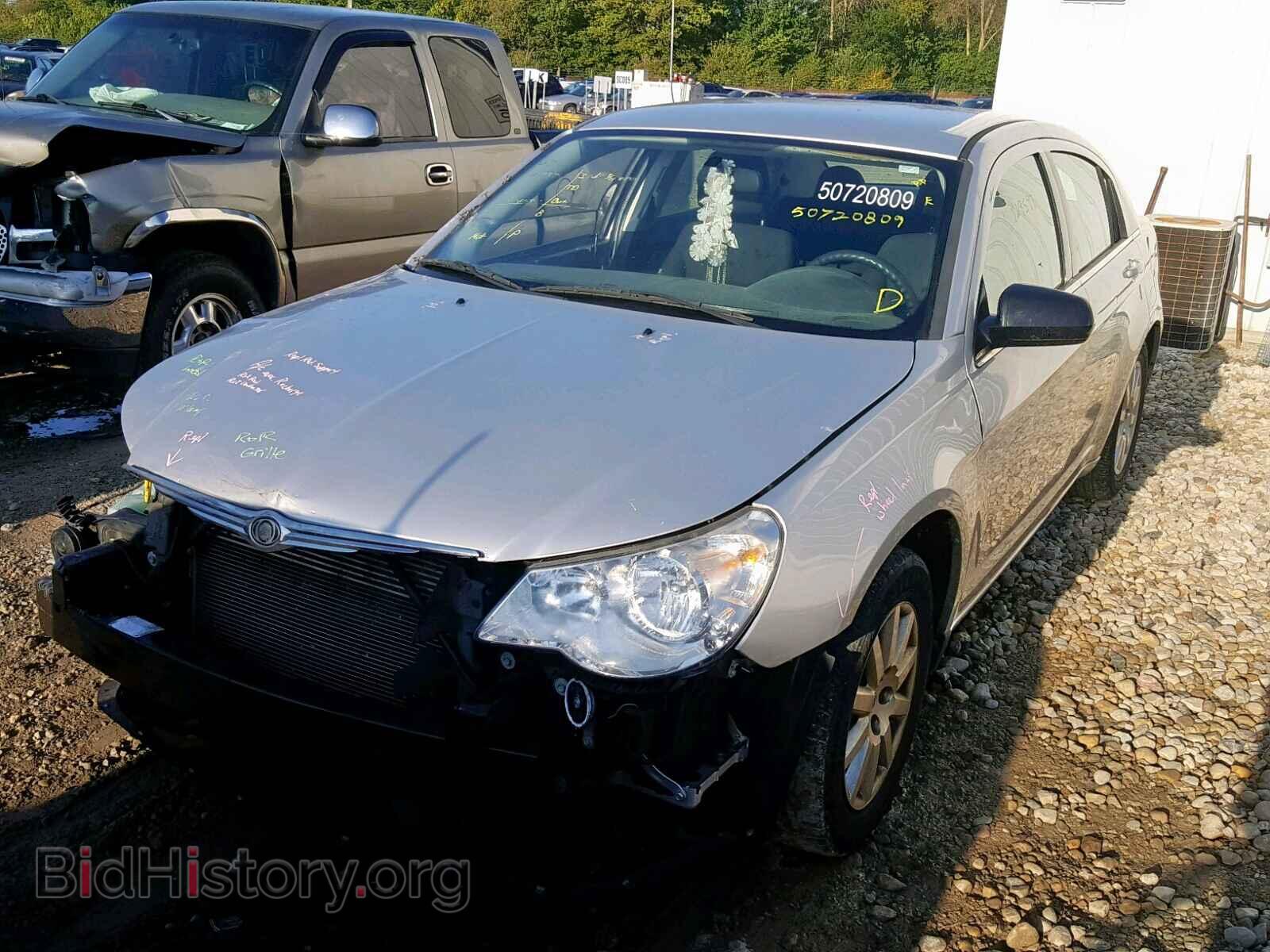 2010 CHRYSLER SEBRING - VIN: 1C3CC4FB0AN229825 - Фото 2
