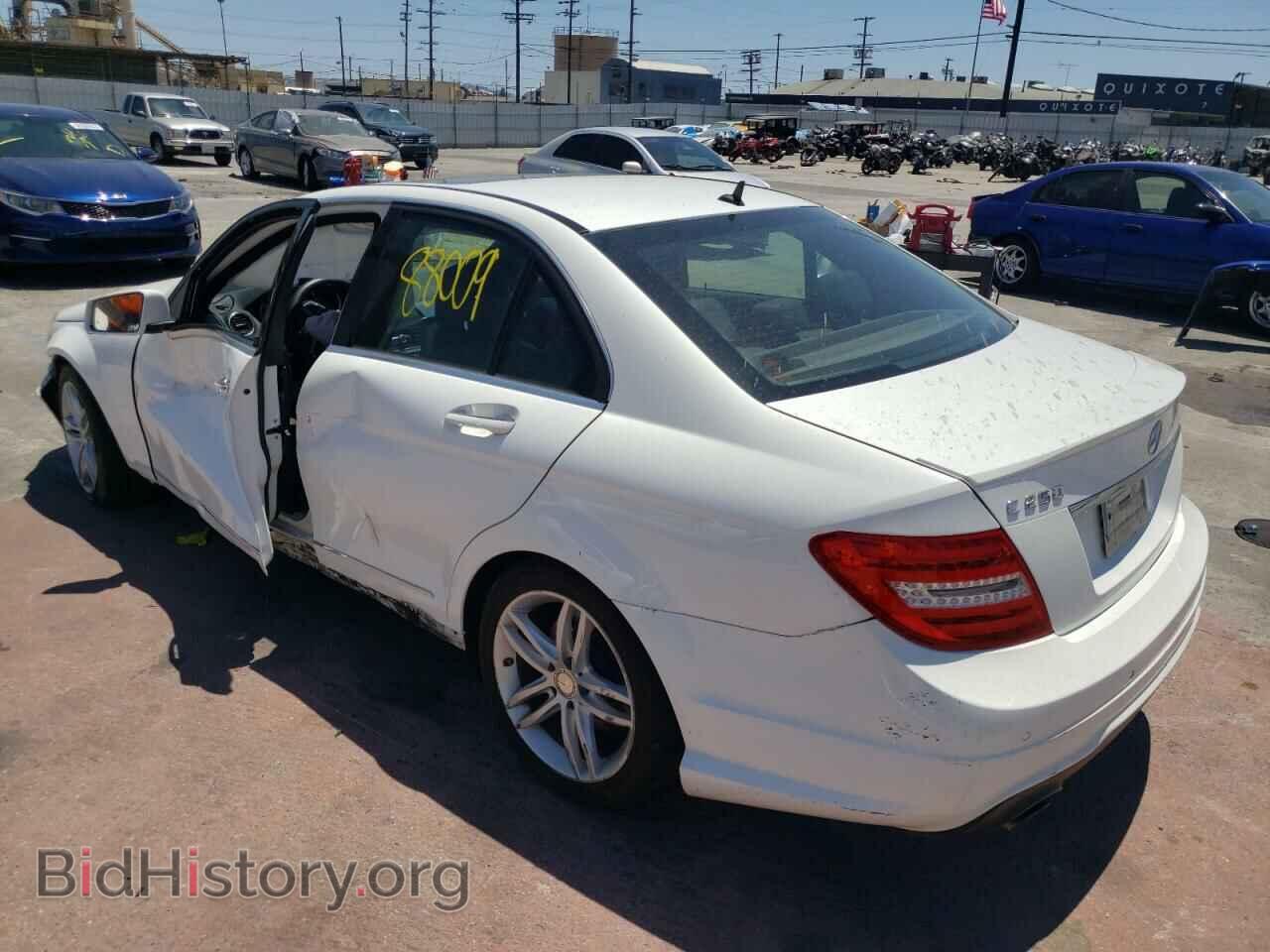 2014 MERCEDES-BENZ C-CLASS - VIN: WDDGF4HB8EA957929 - Фото 3