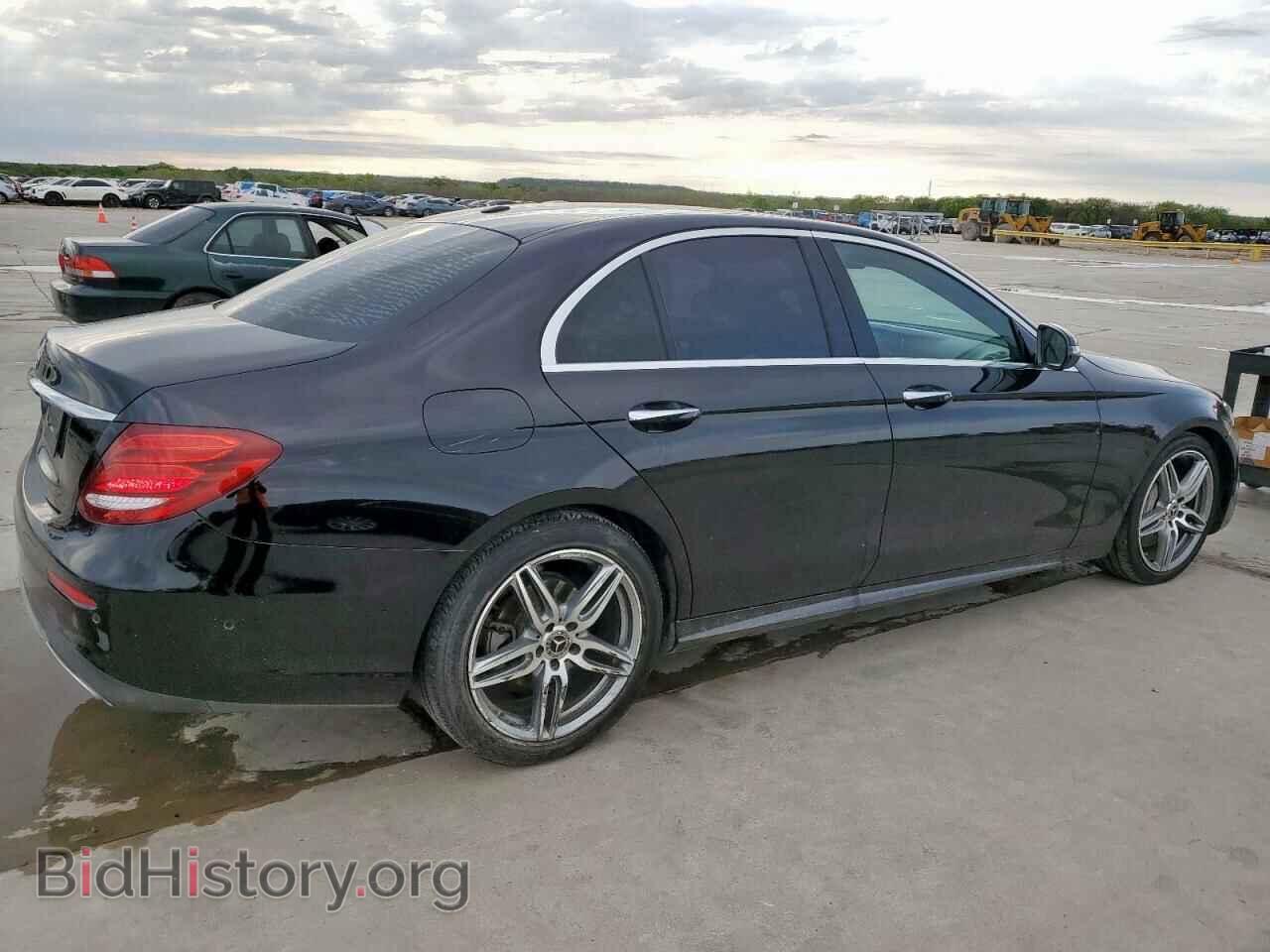 2018 MERCEDES-BENZ E-CLASS - VIN: WDDZF4JBXJA456845 - Фото 3