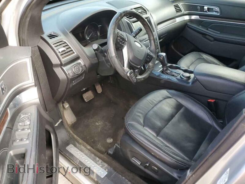 2018 Ford EXPLORER (VIN 1FM5K8F89JGB11484) — photo 8 of 15