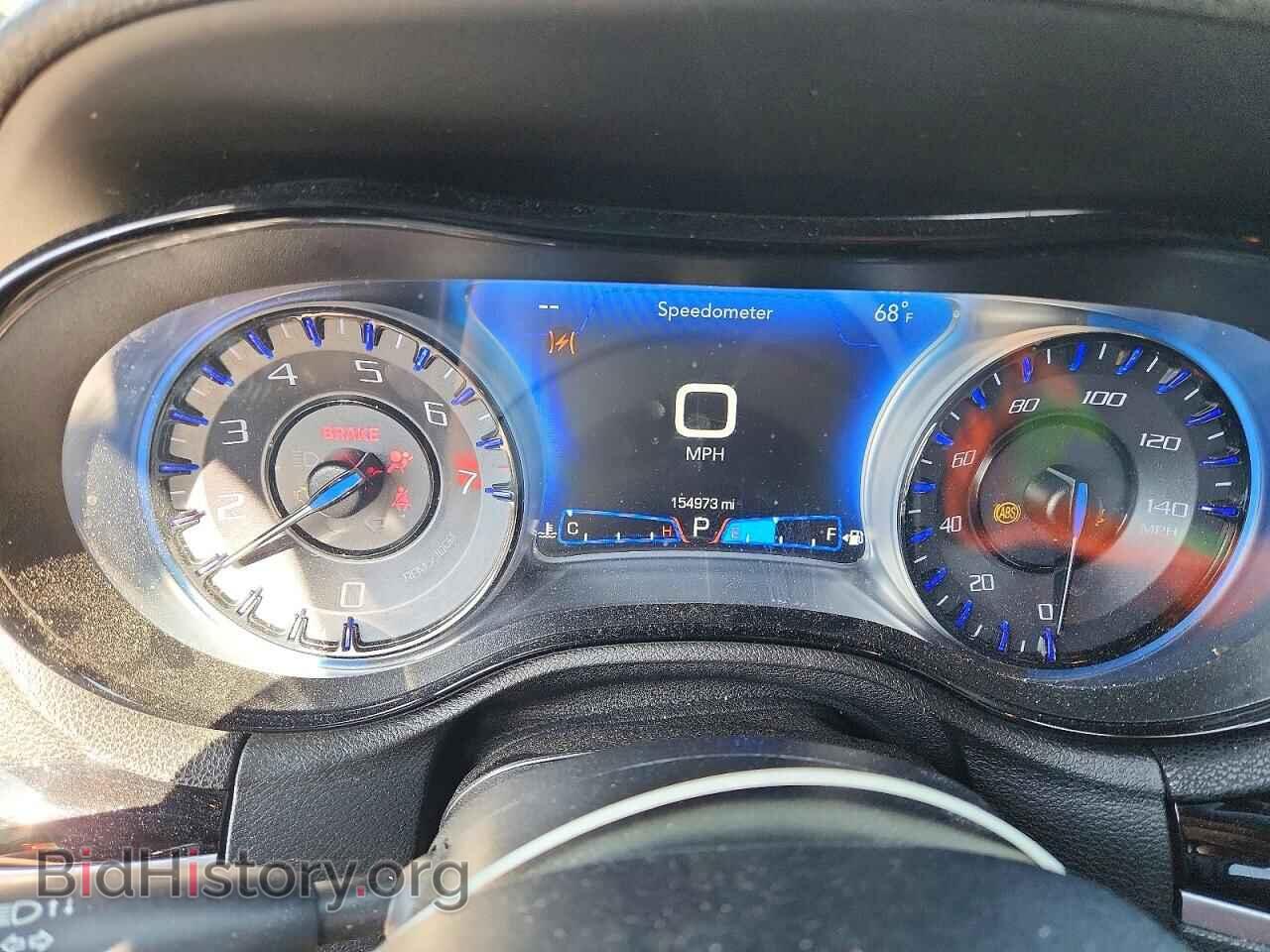 2019 CHRYSLER 300 - VIN: 2C3CCABG9KH689267 - Photo 9