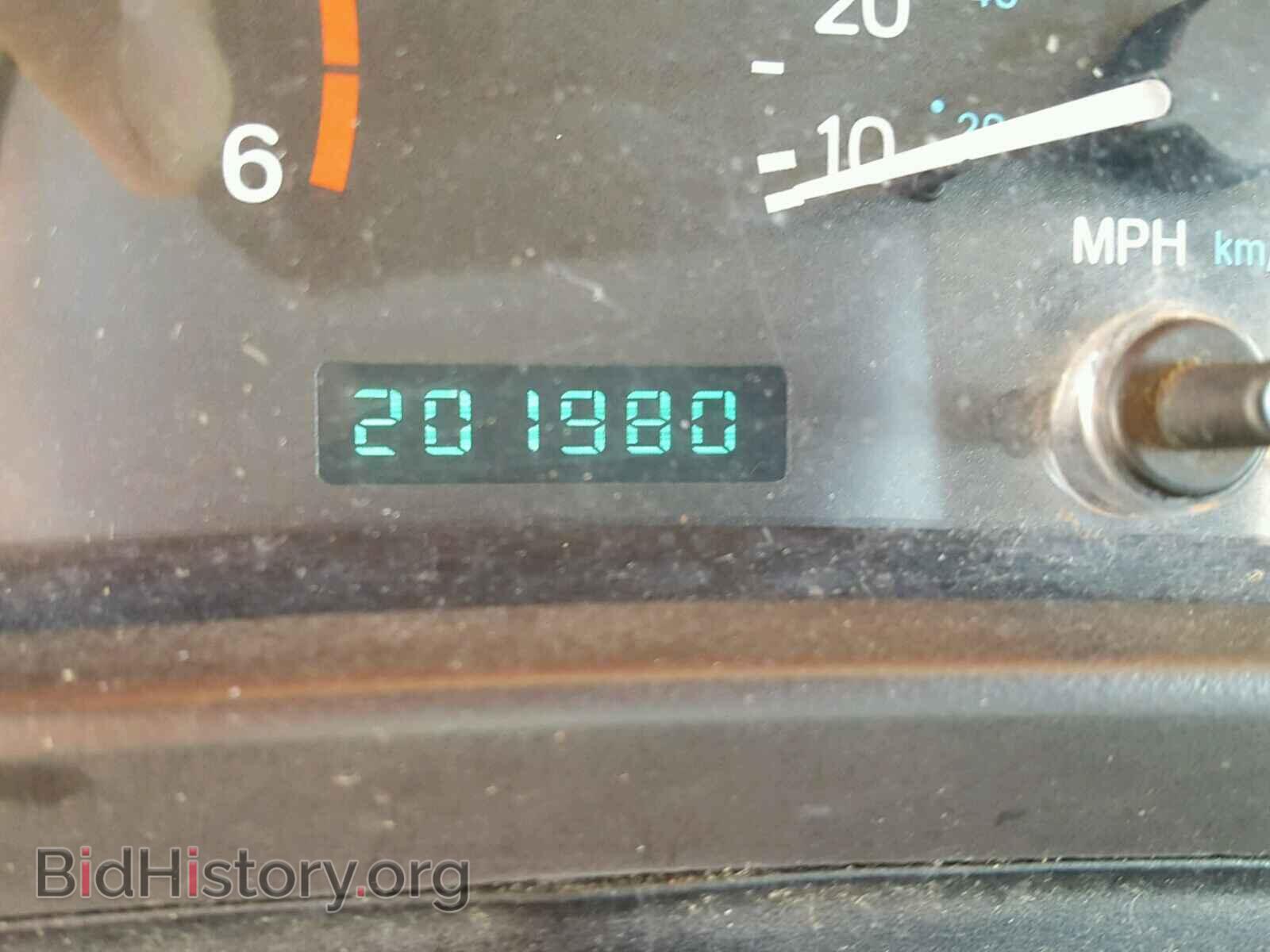 2000 JEEP WRANGLER - VIN: 1J4FA49S8YP717536 - Photo 8