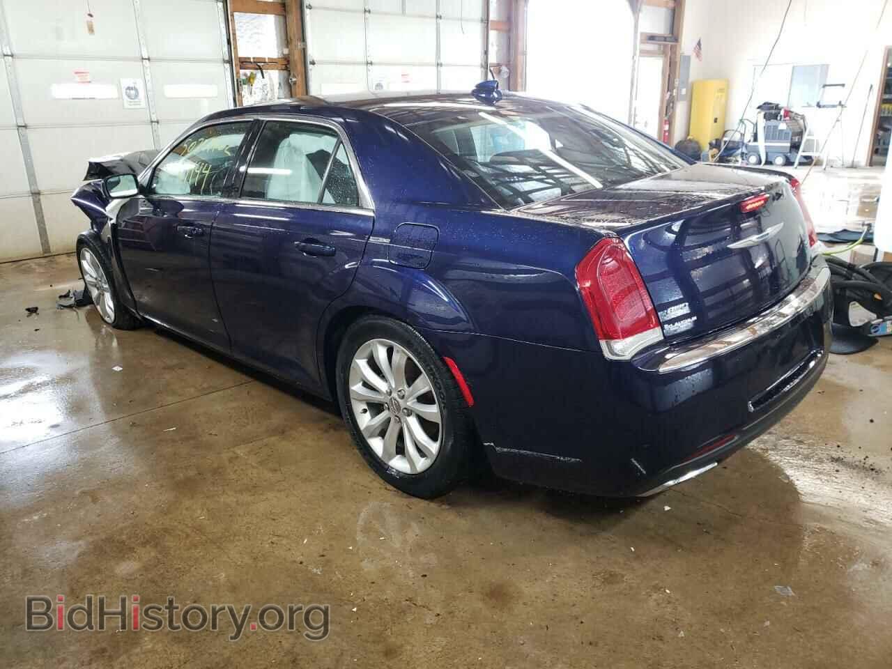 2016 CHRYSLER 300 - VIN: 2C3CCARG0GH198583 - Фото 3