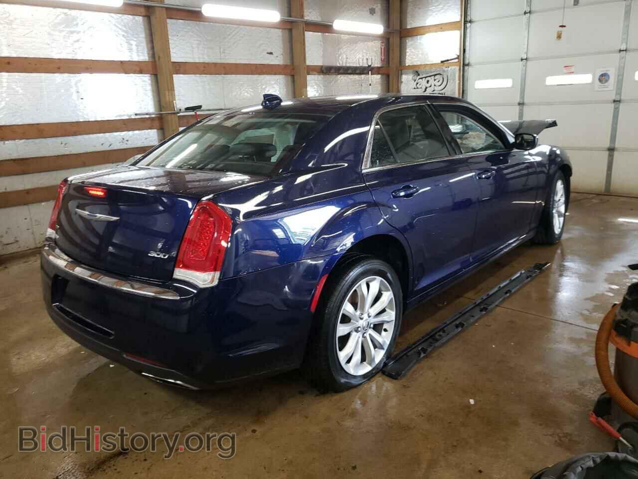 2016 CHRYSLER 300 - VIN: 2C3CCARG0GH198583 - Фото 4