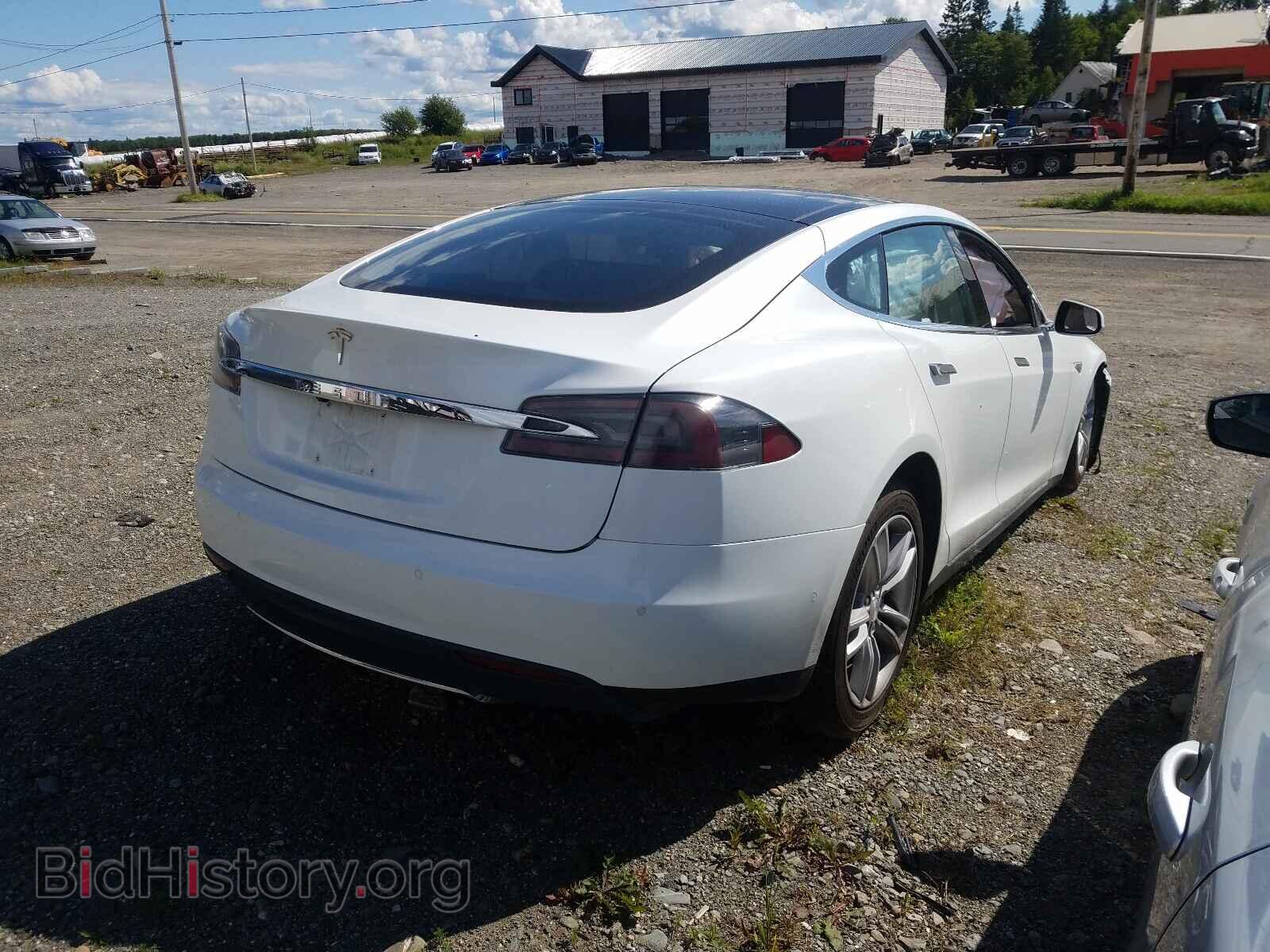 2015 TESLA MODEL S - VIN: 5YJSA1E20FF108411 - Photo 4