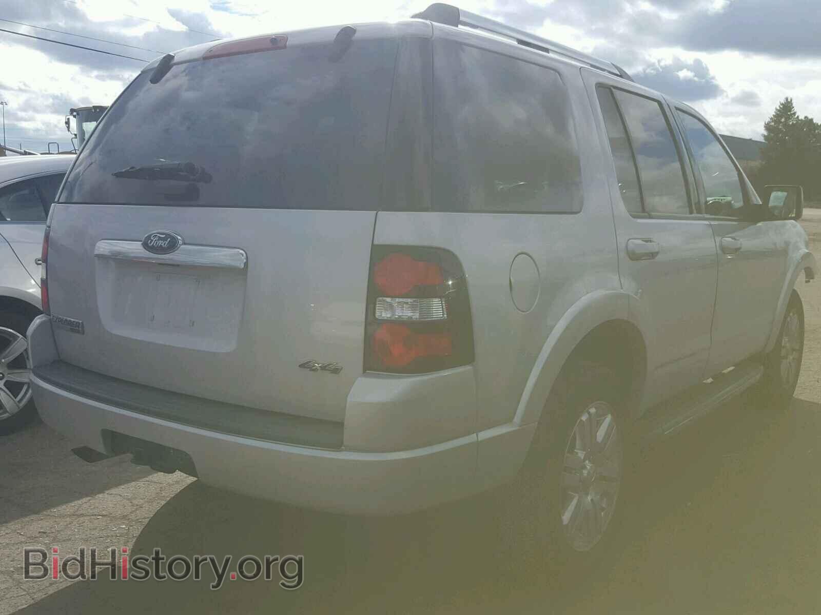 2009 FORD EXPLORER L - VIN: 1FMEU75E39UA43272 - Photo 4
