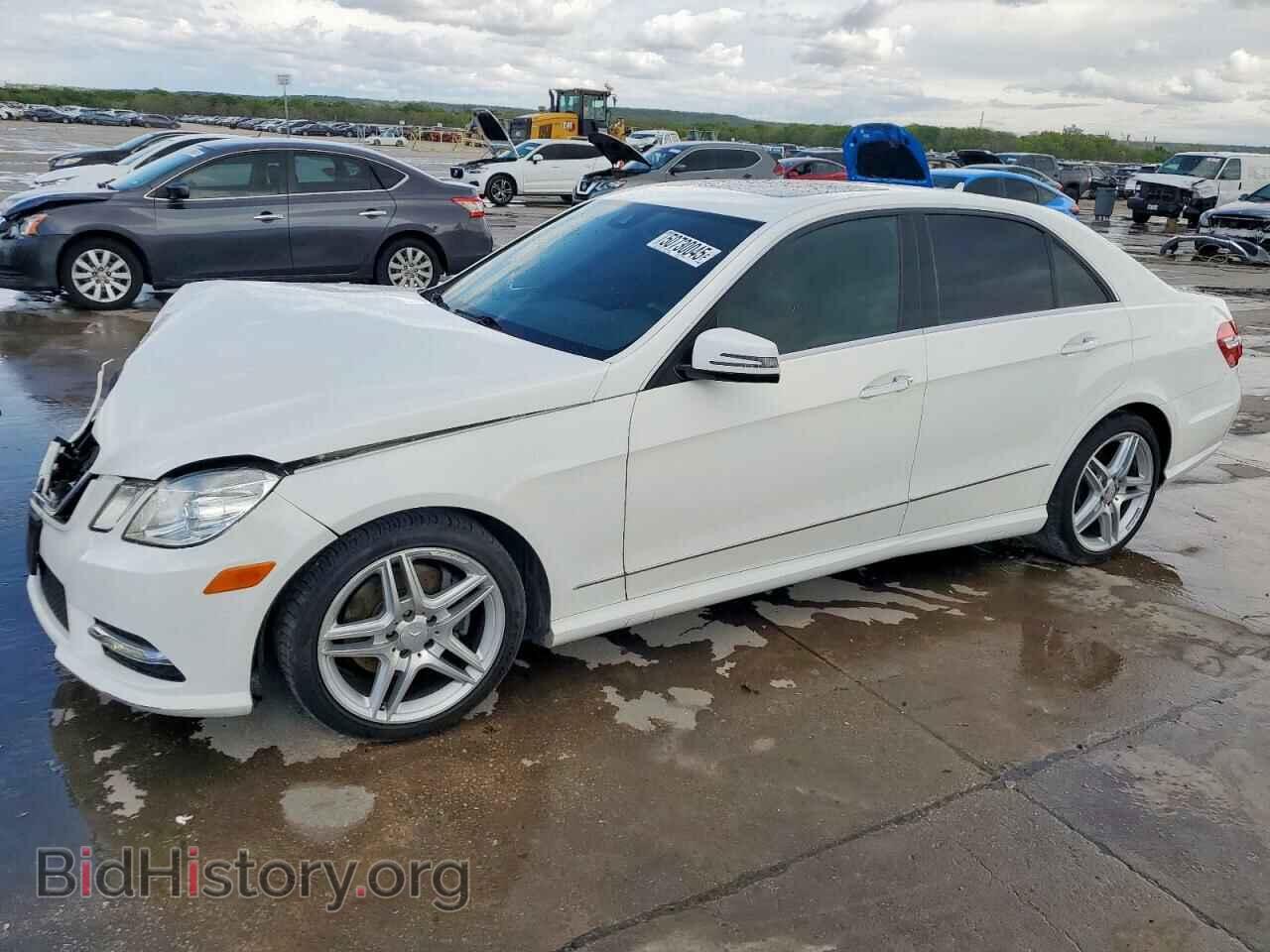 Photo WDDHF5KB3DA705006 - MERCEDES-BENZ E-CLASS 2013