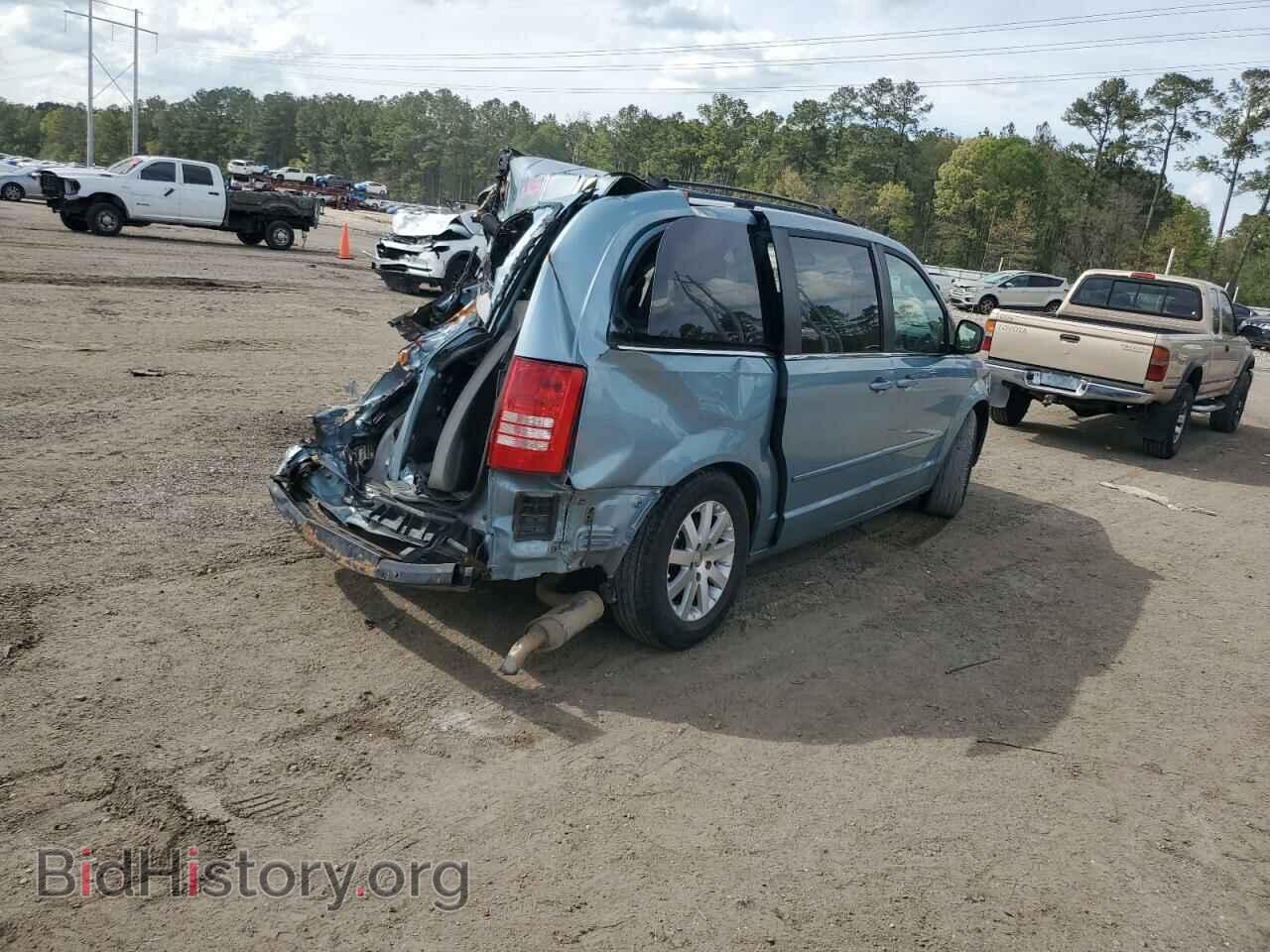 2008 CHRYSLER MINIVAN - VIN: 2A8HR54P48R672814 - Фото 3