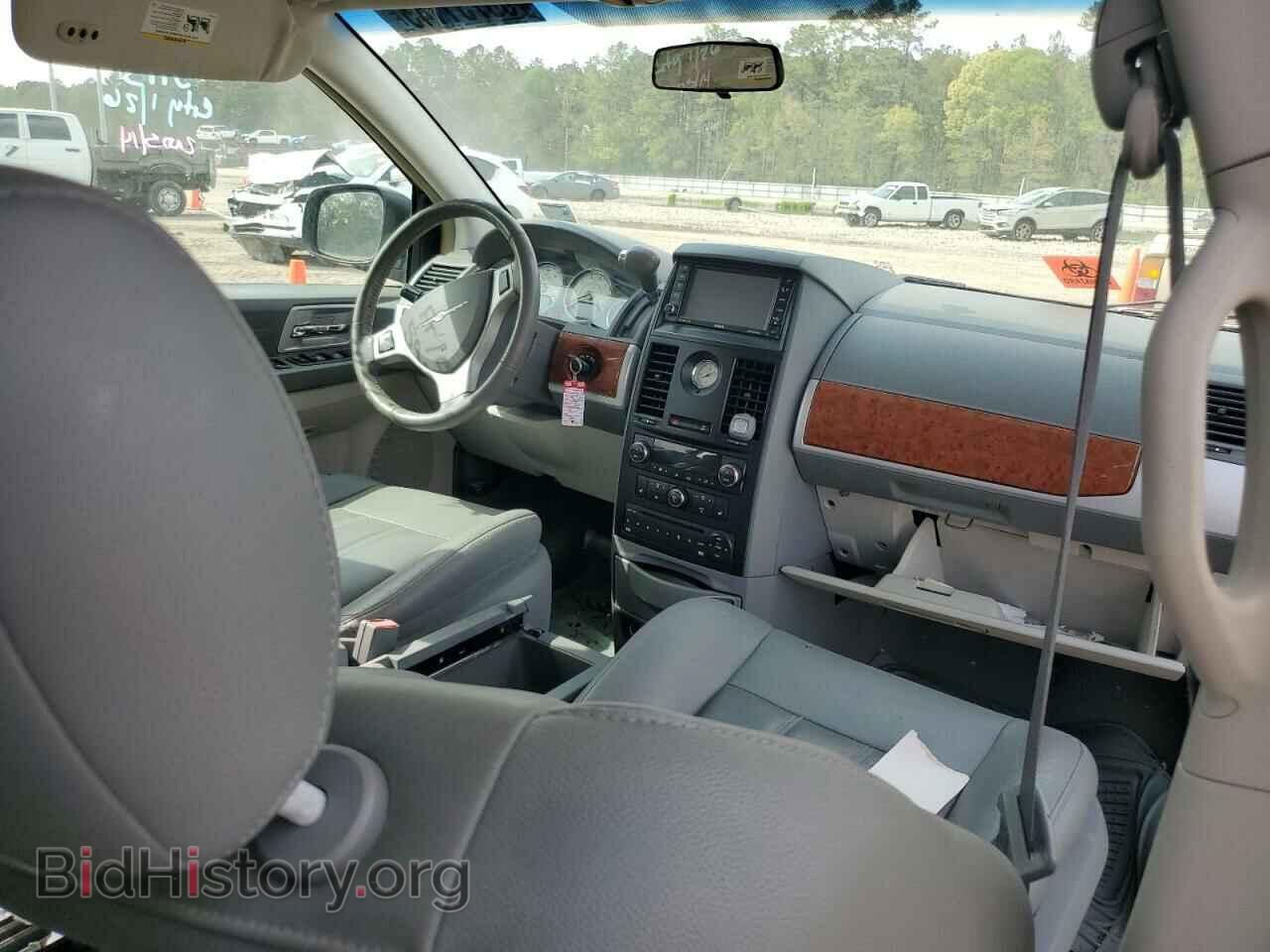2008 CHRYSLER MINIVAN - VIN: 2A8HR54P48R672814 - Фото 8