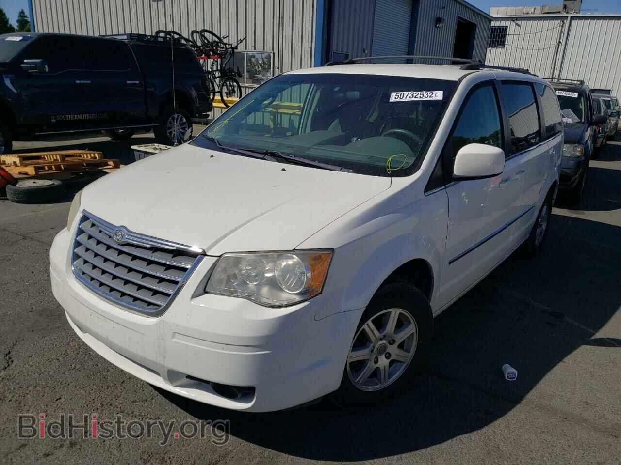 2009 CHRYSLER MINIVAN - VIN: 2A8HR54139R673661 - Фото 2