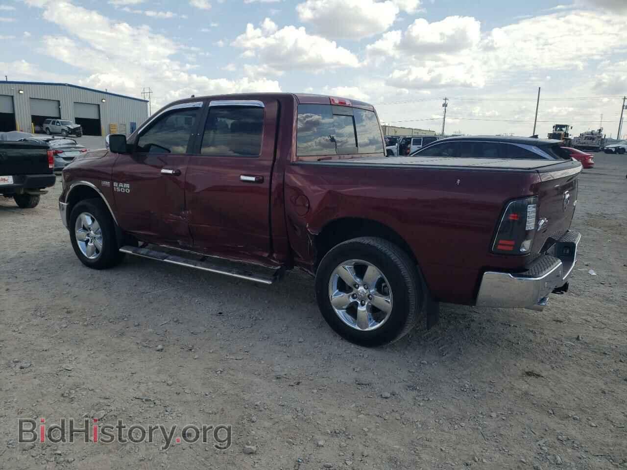 2017 RAM 1500 - VIN: 3C6RR7LT0HG703317 - Фото 2
