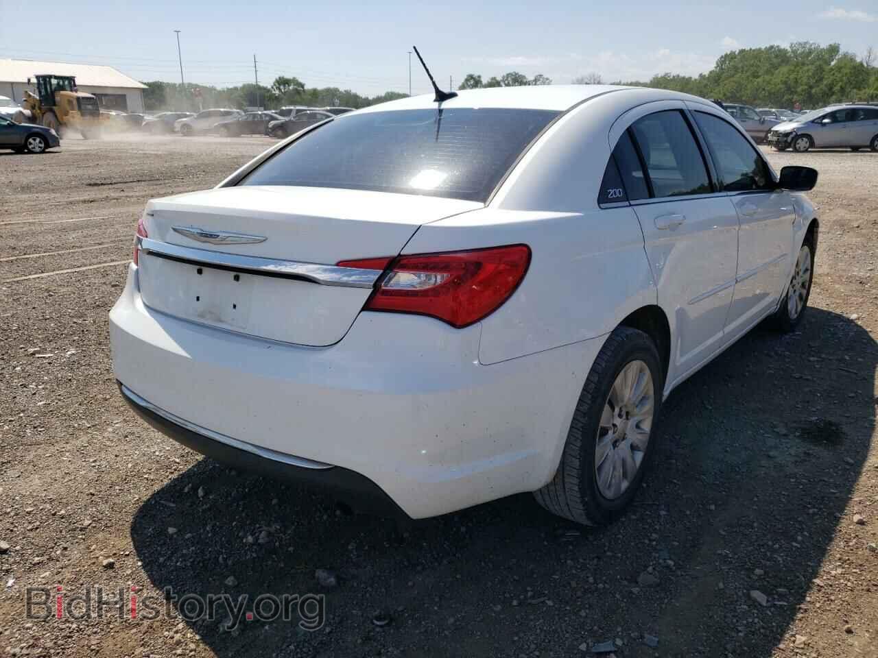 2011 CHRYSLER 200 - VIN: 1C3BC4FB2BN553792 - Photo 4