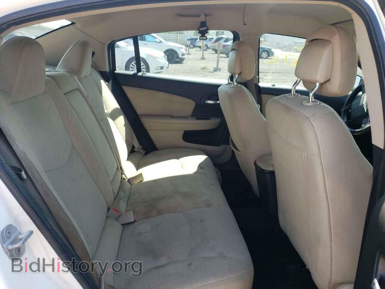 2011 CHRYSLER 200 - VIN: 1C3BC4FB2BN553792 - Photo 6