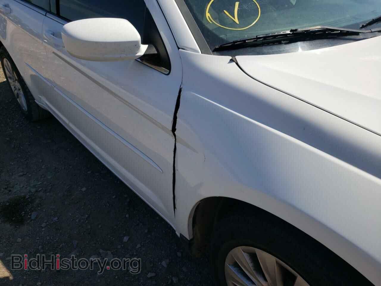 2011 CHRYSLER 200 - VIN: 1C3BC4FB2BN553792 - Photo 9