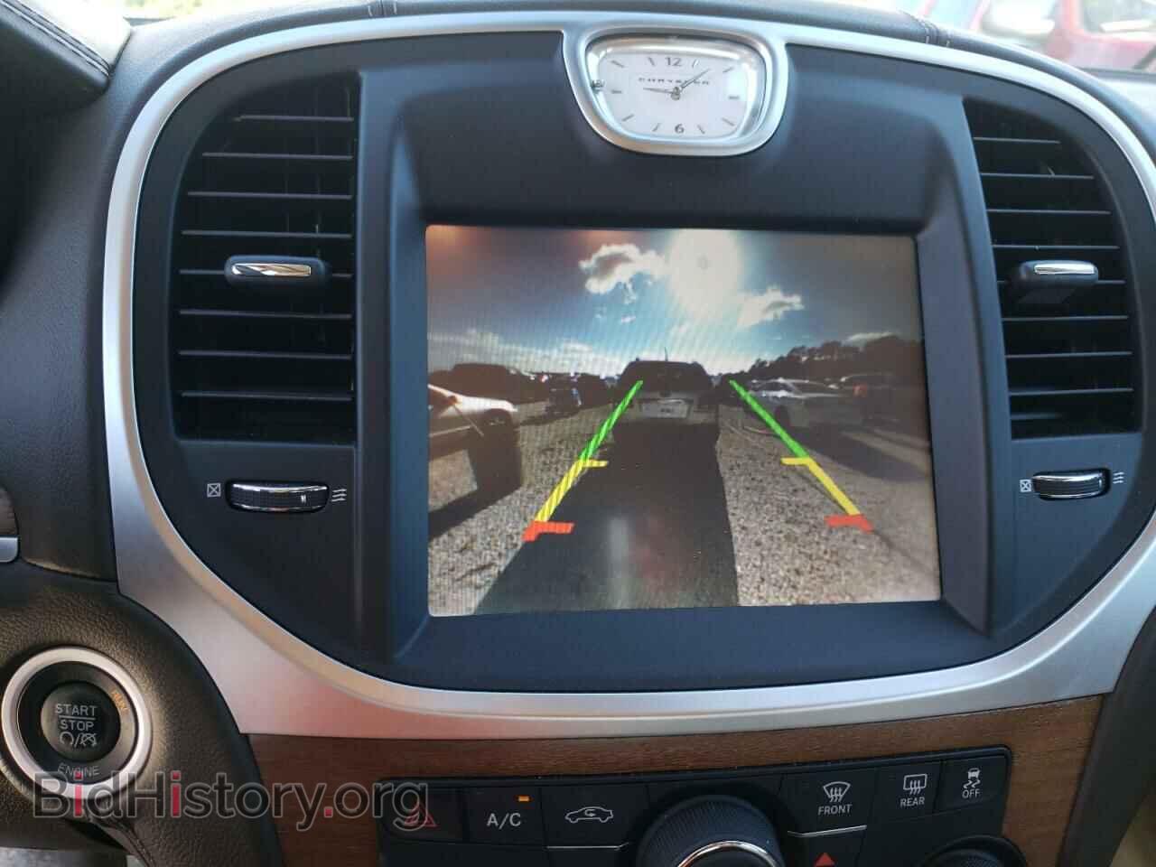 2013 CHRYSLER 300 - VIN: 2C3CCAPT3DH533220 - Фото 9