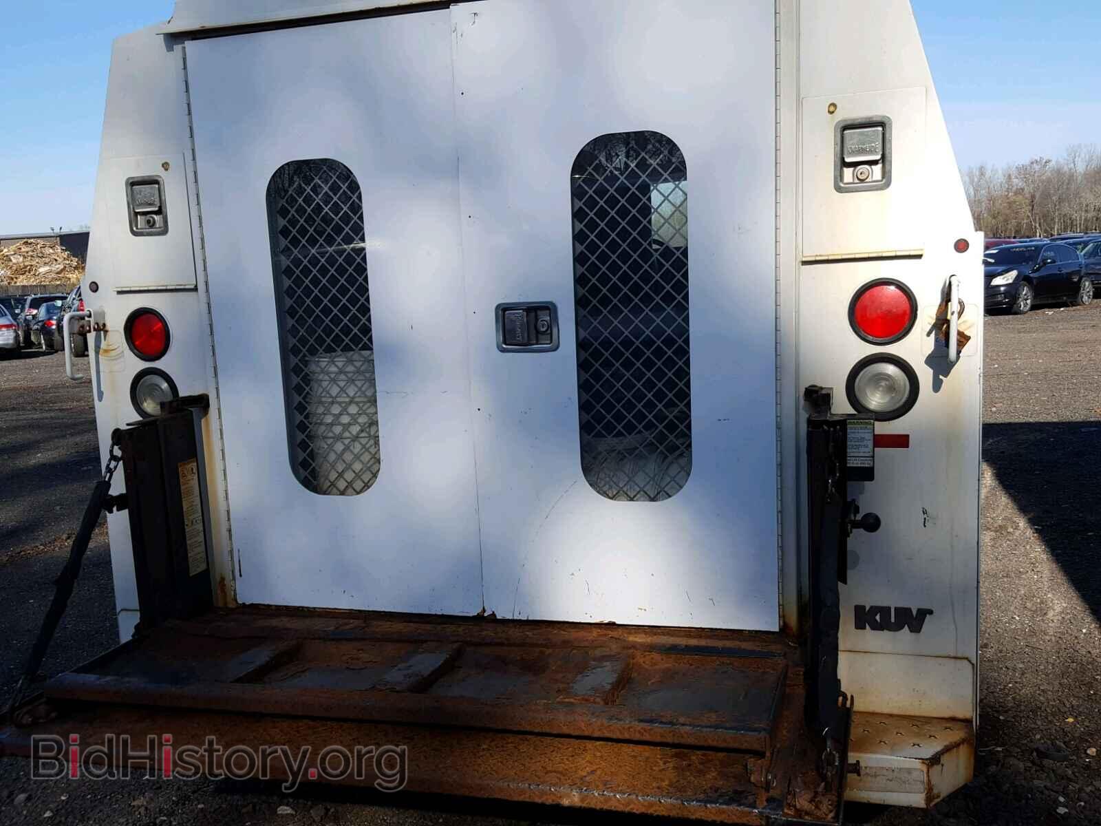 2011 FORD ECONOLINE - VIN: 1FDSE3FL6BDA13047 - Photo 9