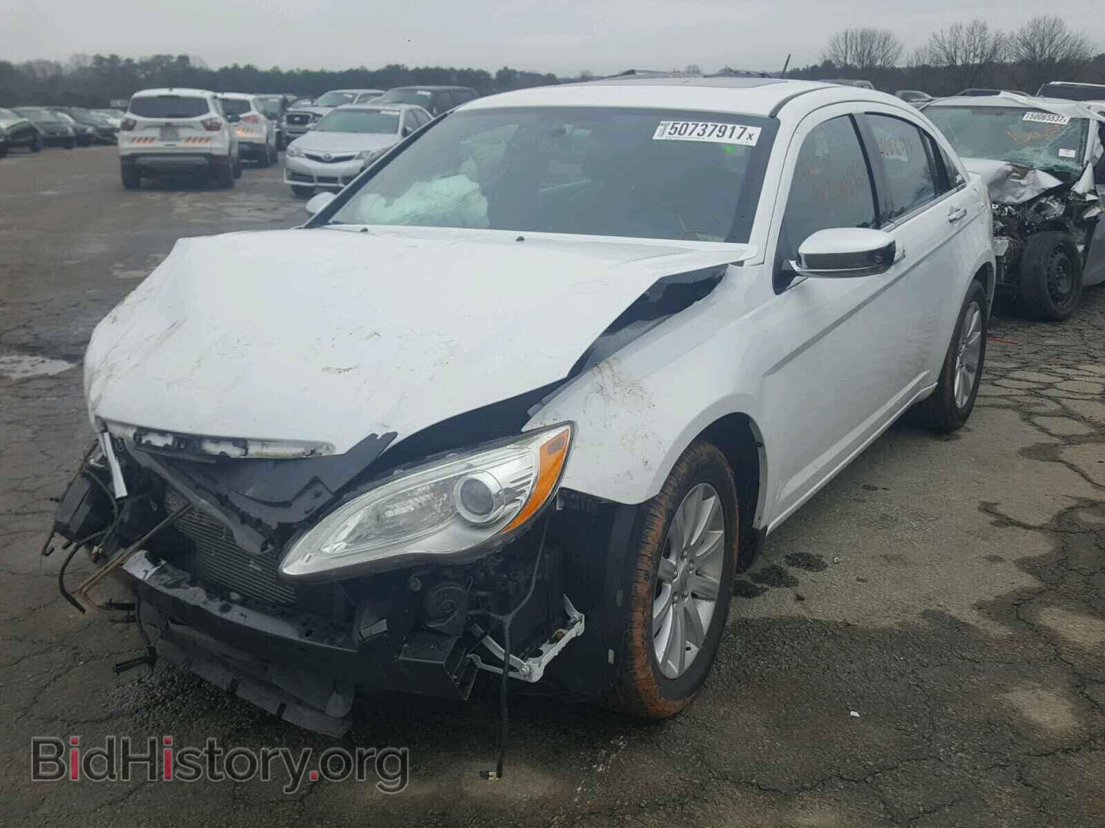 2014 CHRYSLER 200 - VIN: 1C3CCBCG0EN135602 - Фото 2