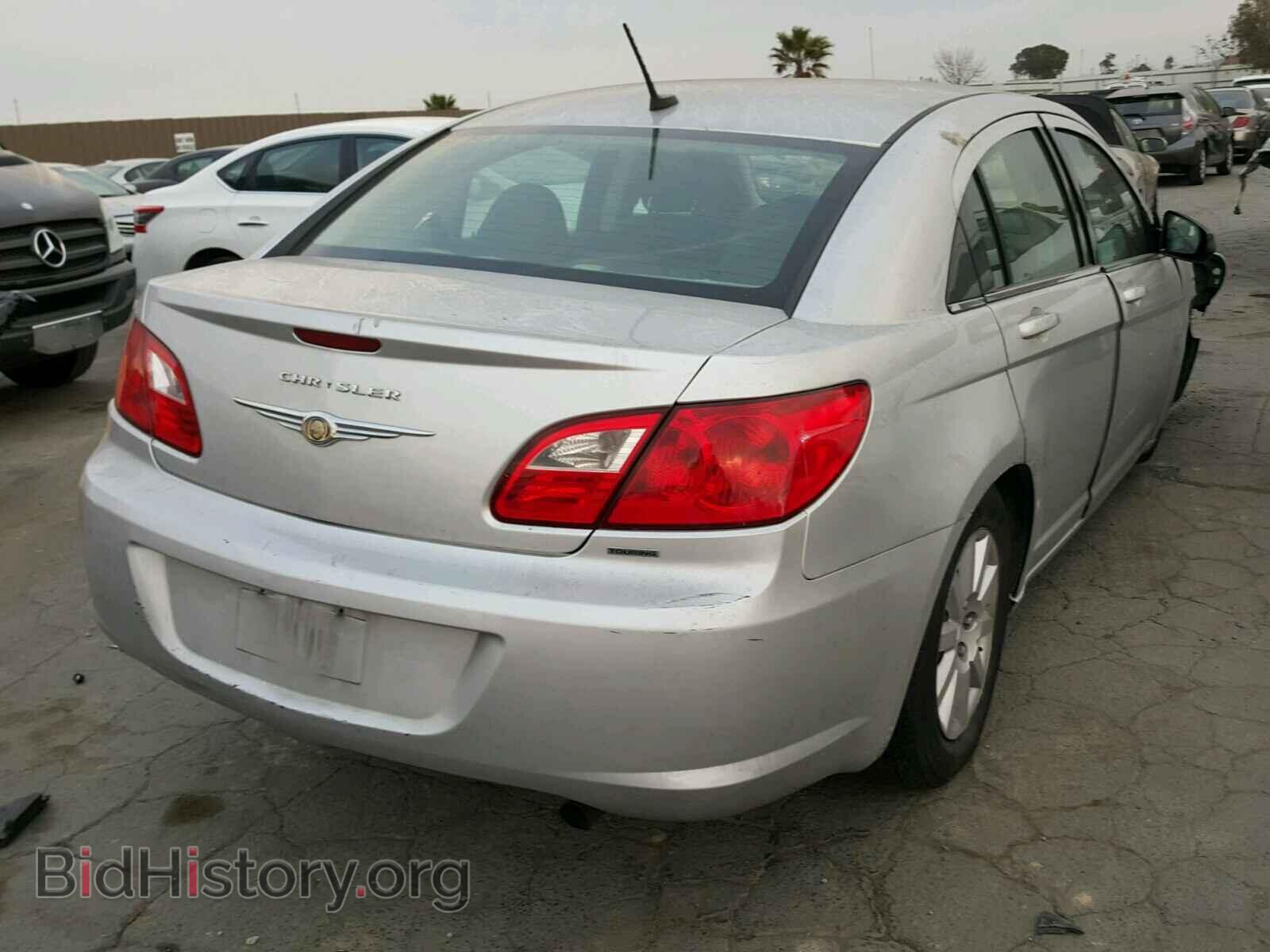 2010 CHRYSLER SEBRING - VIN: 1C3CC4FB8AN207295 - Фото 4