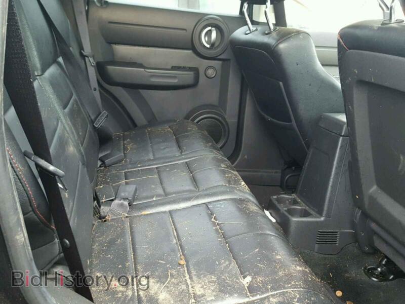 2011 Dodge NITRO (VIN 1D4PT4GX5BW606509) — photo 6 of 10