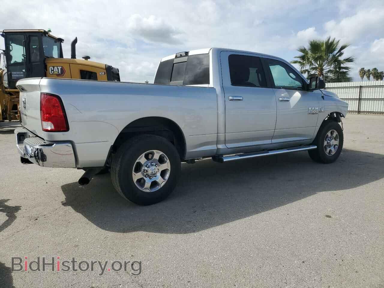 2017 RAM All Models - VIN: 3C6UR4DL1HG641840 - Фото 3