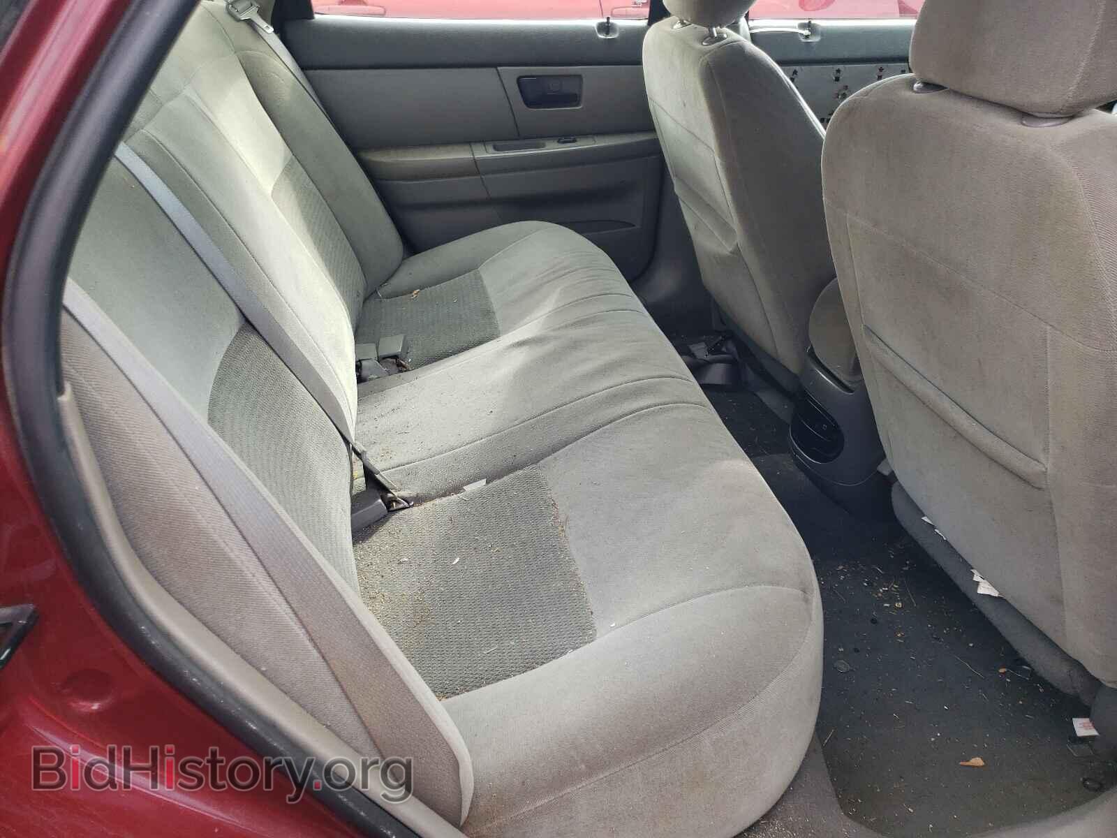 2006 FORD TAURUS - VIN: 1FAFP53UX6A211894 - Фото 6