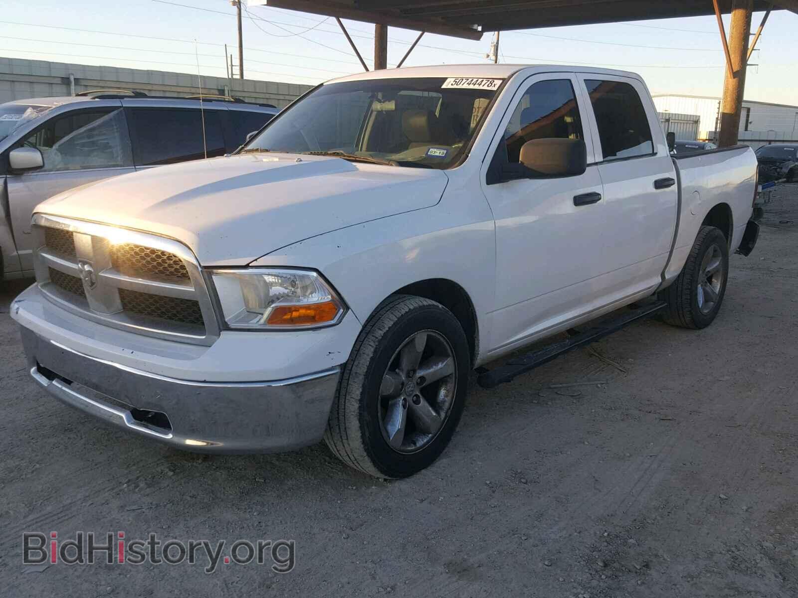 2010 DODGE RAM 1500 - VIN: 1D7RB1CP5AS138595 - Фото 2