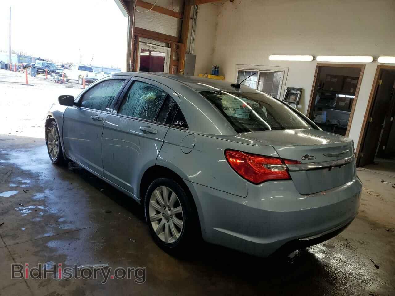 2013 CHRYSLER 200 - VIN: 1C3CCBBB1DN765083 - Фото 2