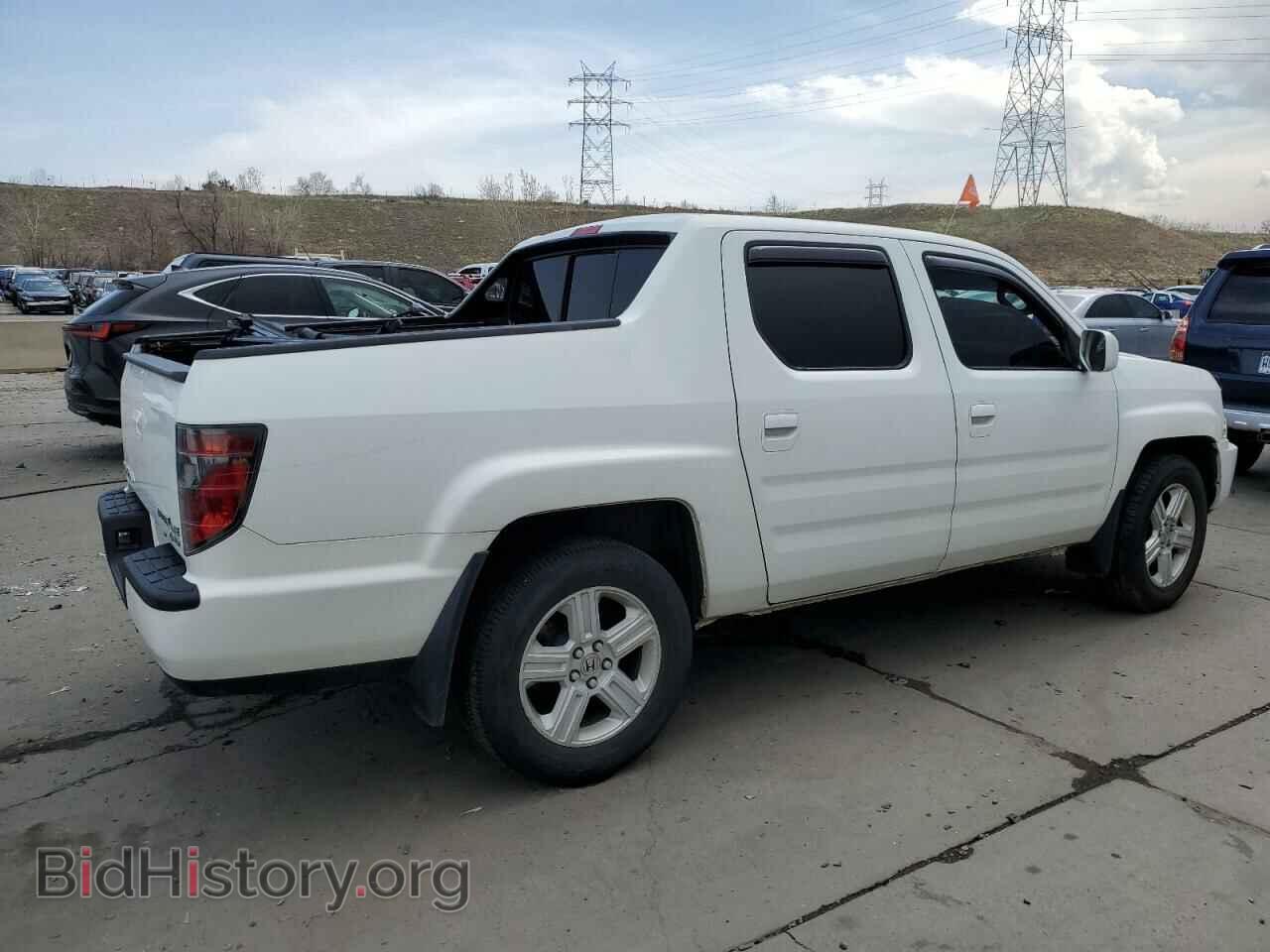 2013 HONDA RIDGELINE - VIN: 5FPYK1F51DB009567 - Фото 3