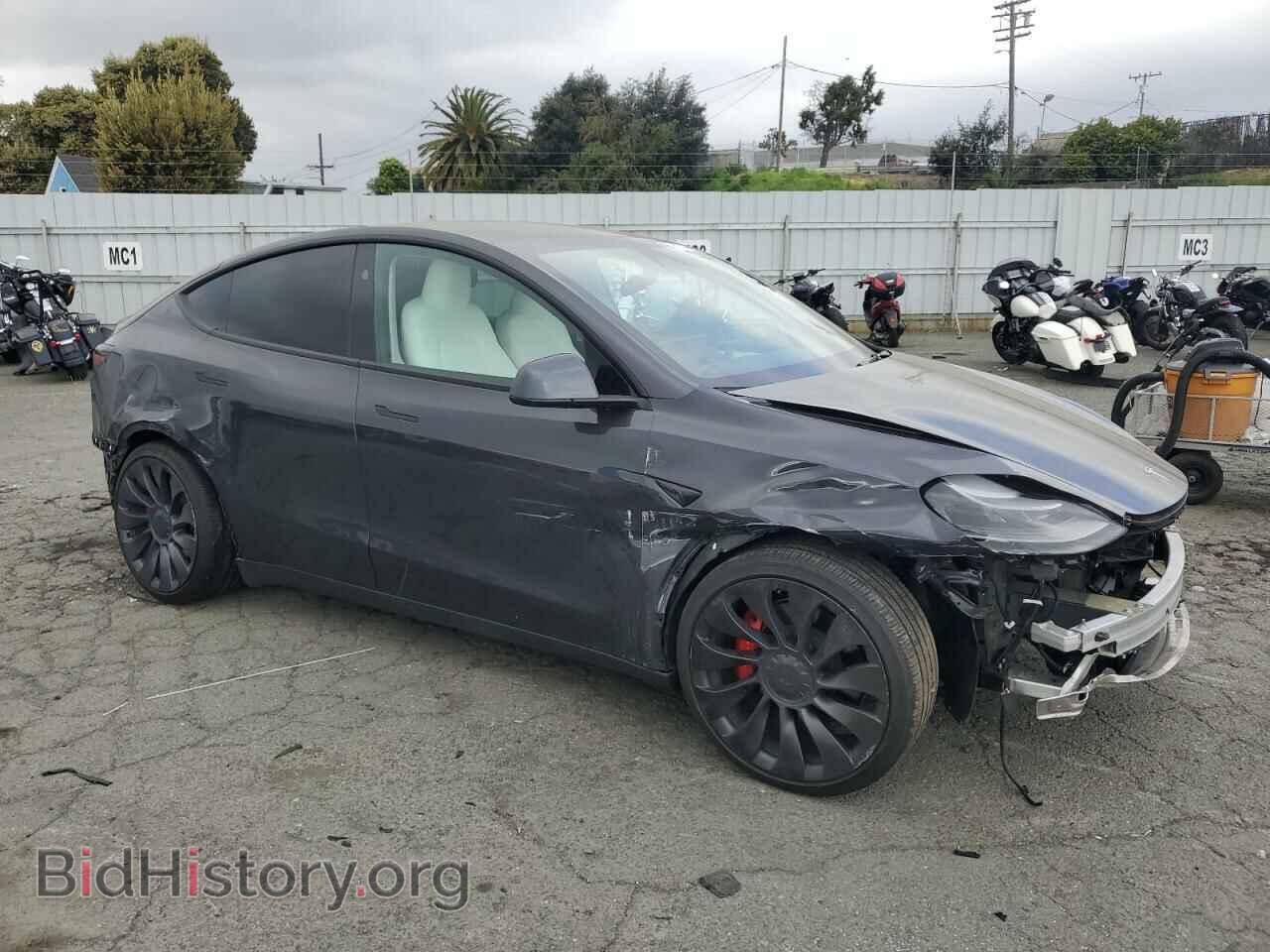 2024 TESLA MODEL Y - VIN: 7SAYGDEF7RF093054 - Photo 4