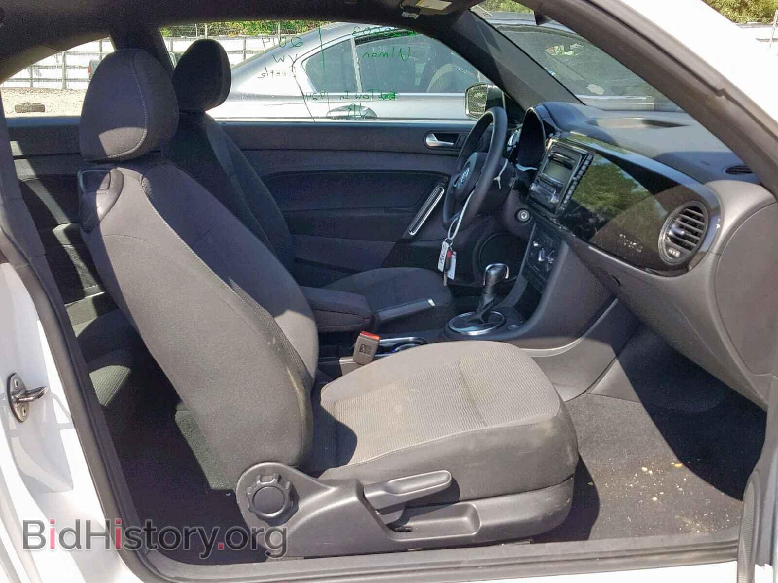 2014 VOLKSWAGEN BEETLE - VIN: 3VWFP7AT3EM620026 - Фото 5