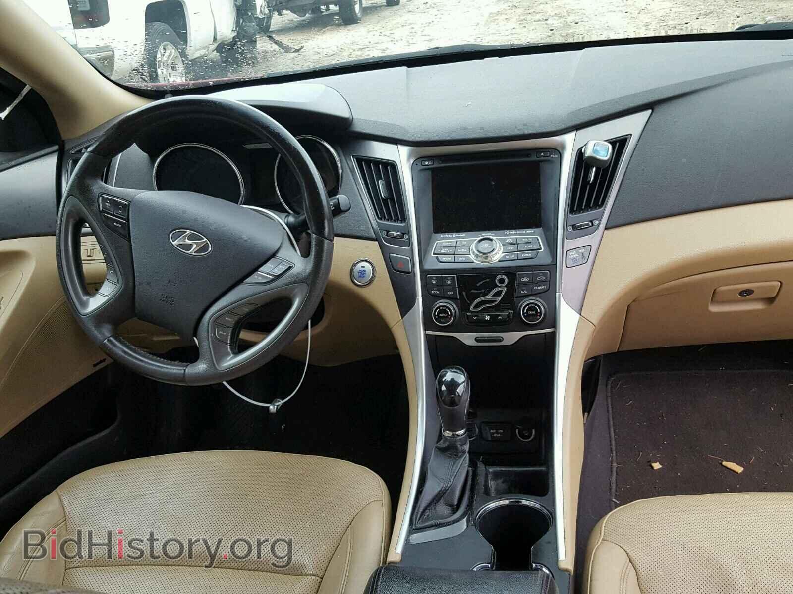 2012 HYUNDAI SONATA - VIN: KMHEC4A44CA037035 - Фото 9