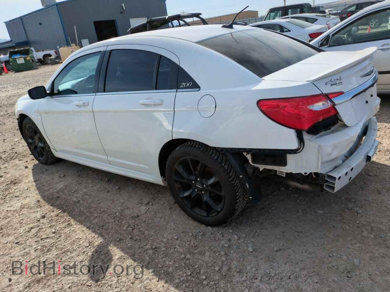2014 CHRYSLER 200 - VIN: 1C3CCBCG6EN186490 - Фото 2
