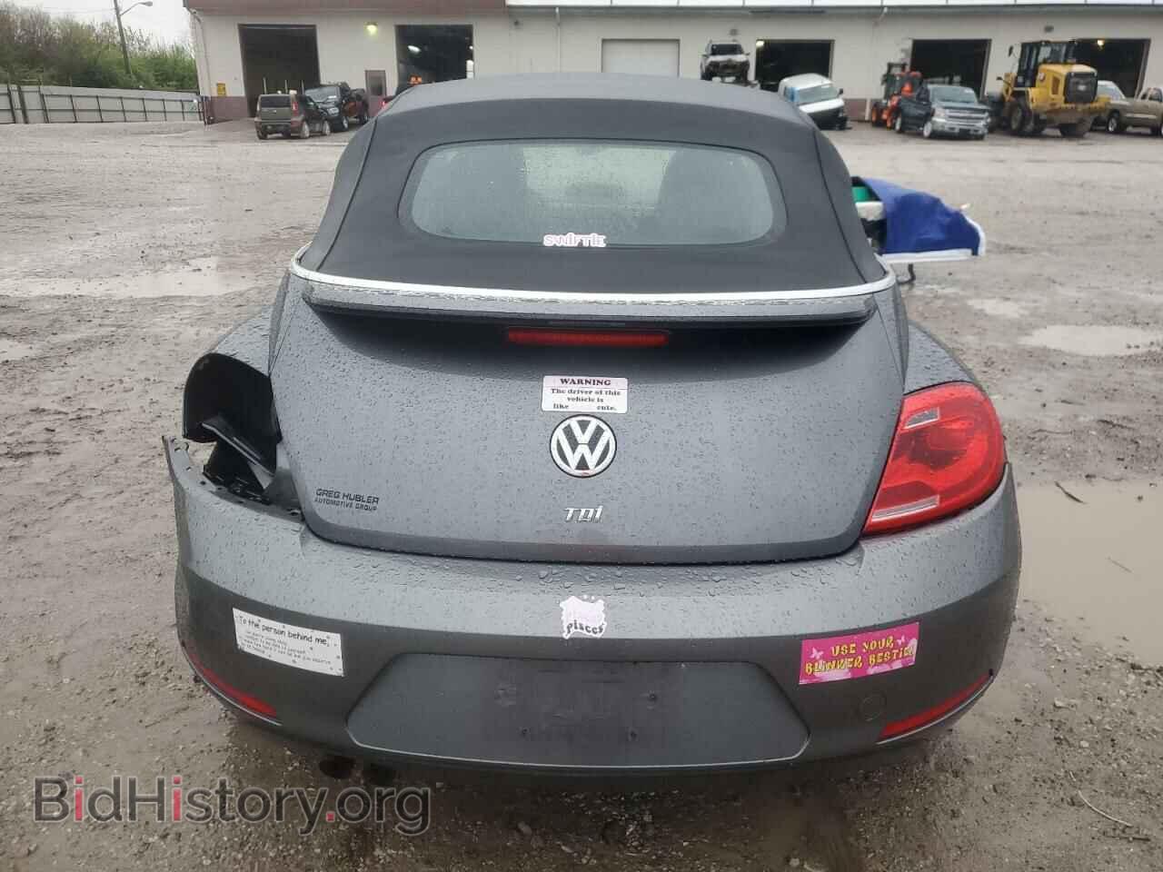 2013 VOLKSWAGEN BEETLE - VIN: 3VW5L7AT5DM816717 - Фото 6